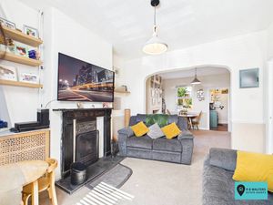 Living Room- click for photo gallery